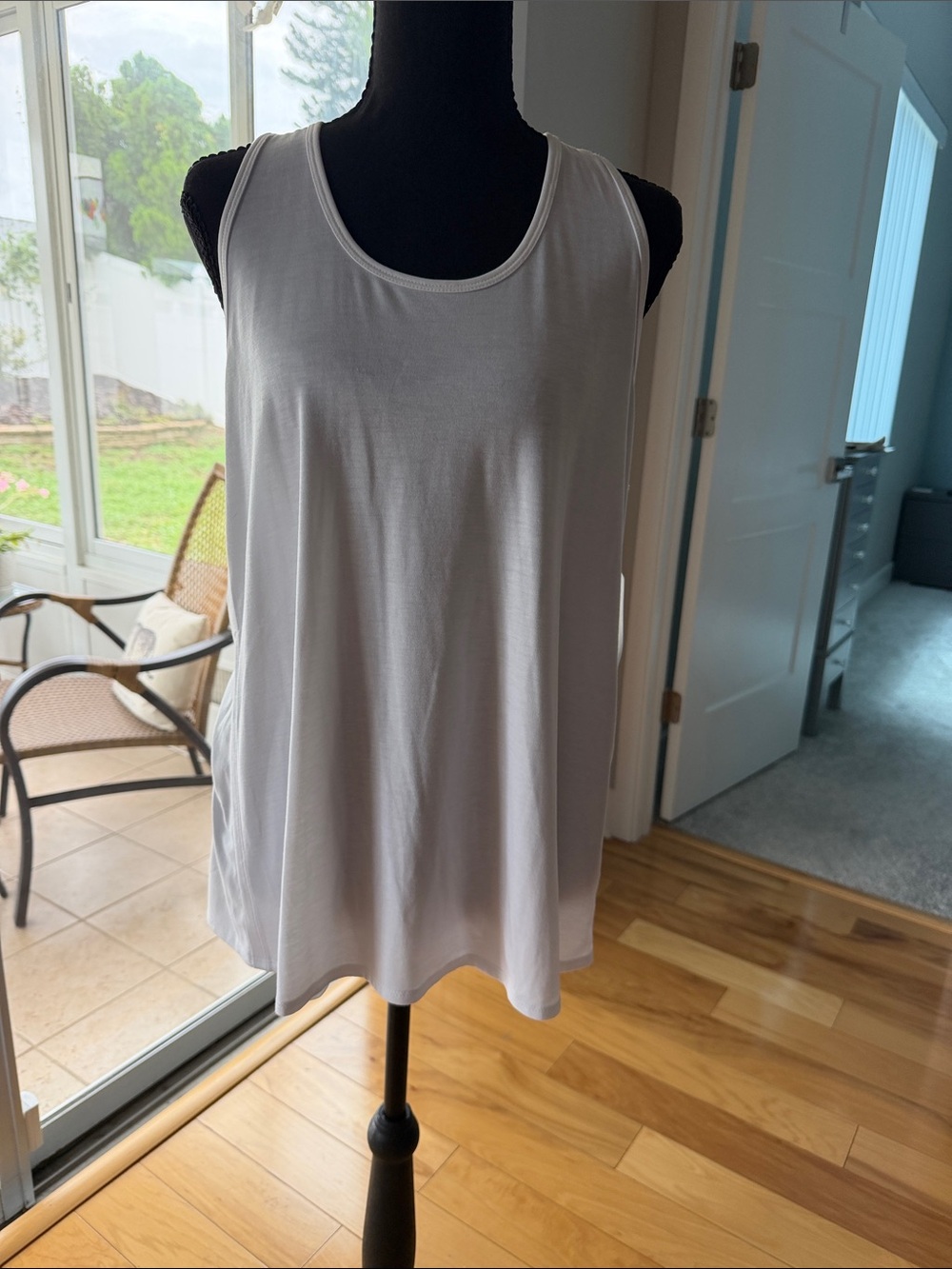 Athleta Essence Vital Tie Back Tank